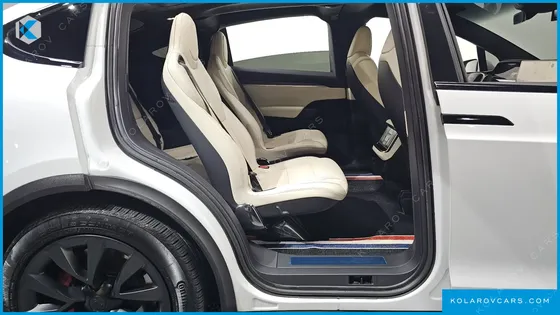 TESLA MODEL X PLAID