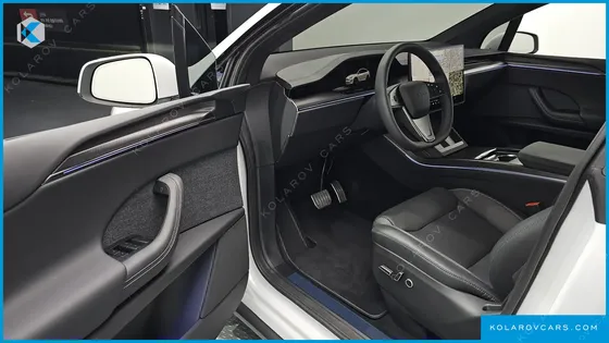 TESLA MODEL X PLAID