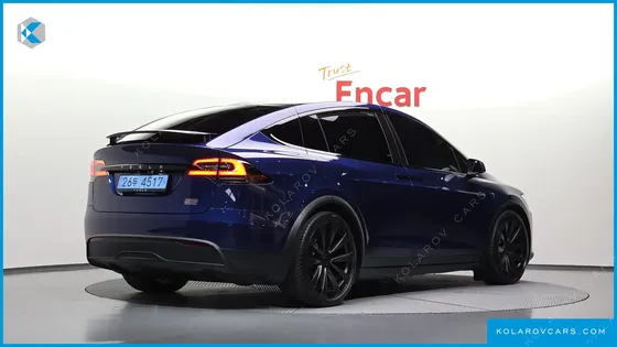 TESLA MODEL X PLAID