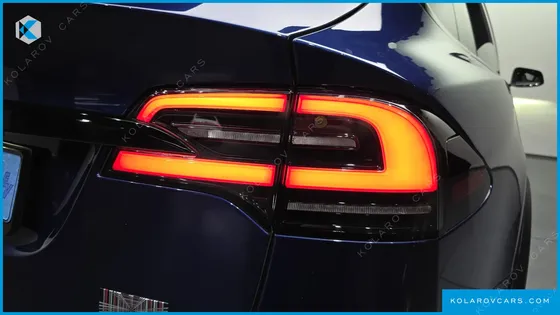 TESLA MODEL X PLAID