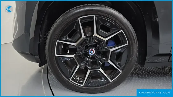 BMW XM 4.4