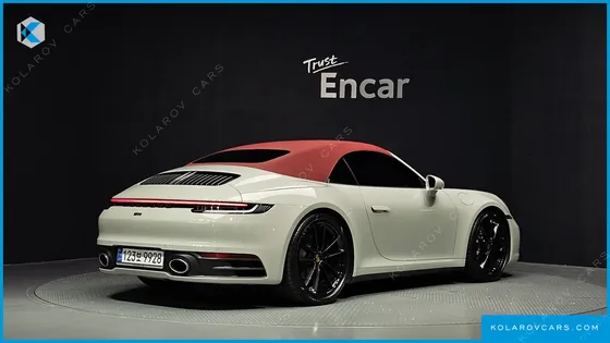 PORSCHE 911 CARRERA 4 CABRIOLET