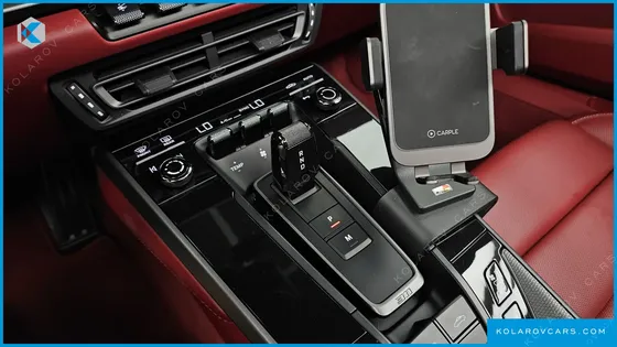 PORSCHE 911 CARRERA 4 CABRIOLET