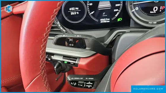 PORSCHE 911 CARRERA 4 CABRIOLET