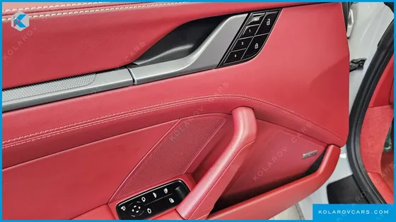 PORSCHE 911 CARRERA 4 CABRIOLET