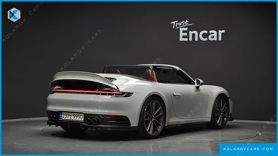 PORSCHE 911 CARRERA 4 CABRIOLET