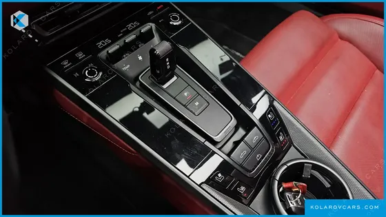PORSCHE 911 CARRERA 4 CABRIOLET