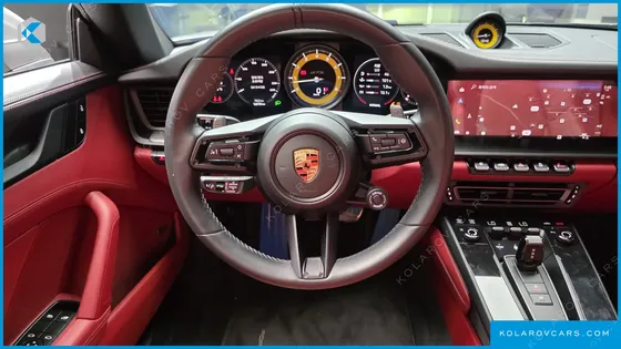 PORSCHE 911 TARGA 4 GTS