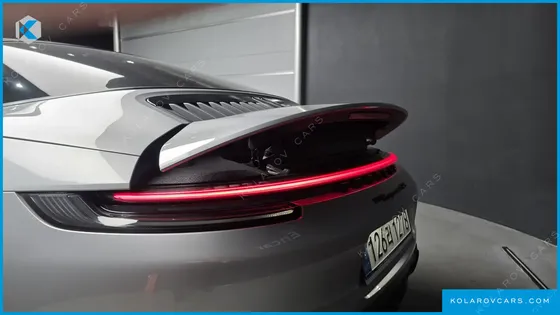 PORSCHE 911 TARGA 4 GTS