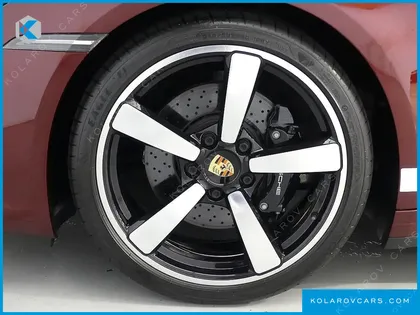 PORSCHE 911 TARGA 4S HERITAGE DESIGN EDITION