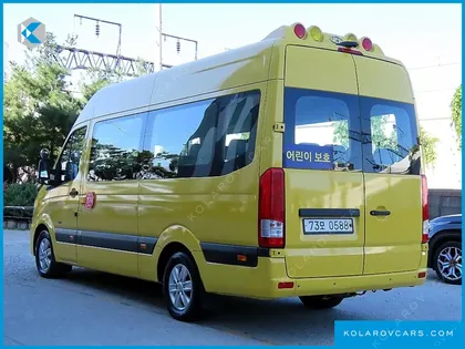 HYUNDAI SOLATI SCHOOL BUS