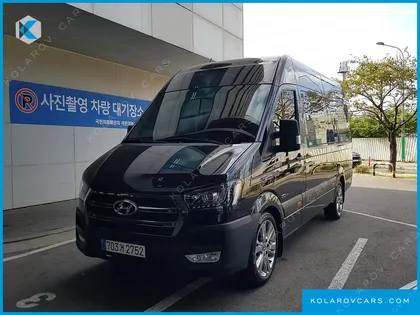 HYUNDAI SOLATI 15-SEATER
