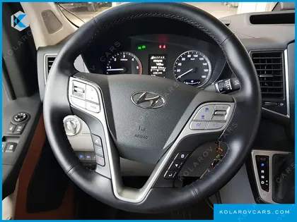 HYUNDAI SOLATI 15-SEATER