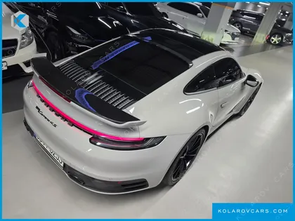PORSCHE 911 CARRERA 4S