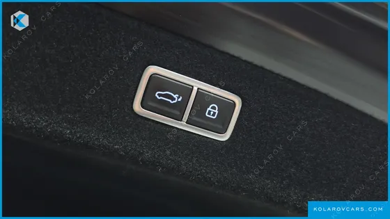 GENESIS G90 GASOLINE 3.5 TURBO 2WD