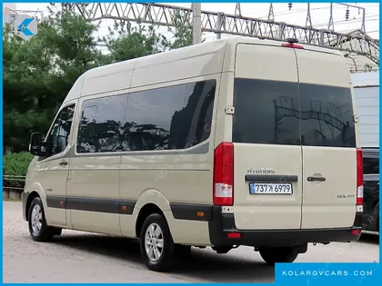 HYUNDAI SOLATI 15-SEATER