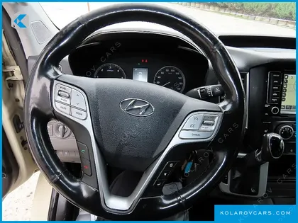 HYUNDAI SOLATI 15-SEATER