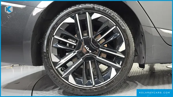 KIA K8 SIGNATURE