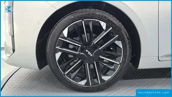 KIA K8 SIGNATURE