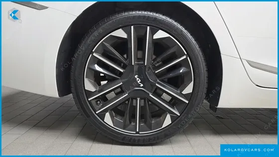 KIA K8 SIGNATURE