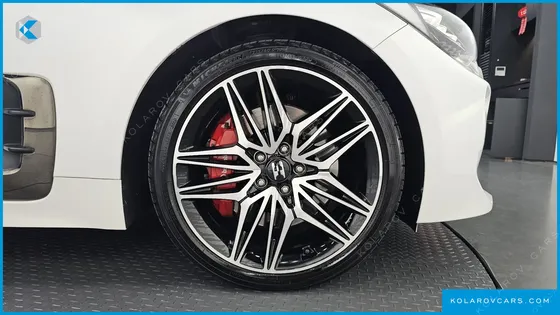 KIA STINGER 2.5 MASTERS