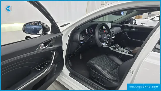 KIA STINGER 2.5 AWD MASTERS