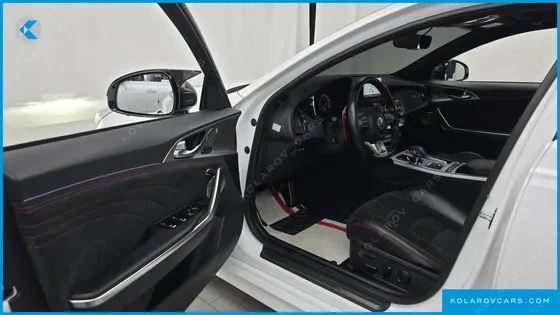 KIA STINGER 3.3 GT AWD MASTERS TURBO PACKAGE