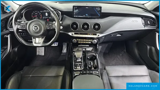KIA STINGER 2.5 PLATINUM