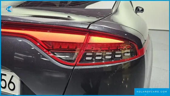 KIA STINGER 2.5 PLATINUM