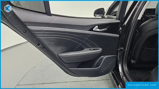 KIA STINGER 2.5 PLATINUM
