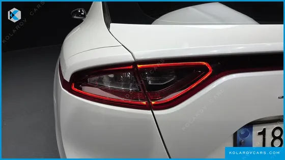 KIA STINGER 2.0 TURBO AWD