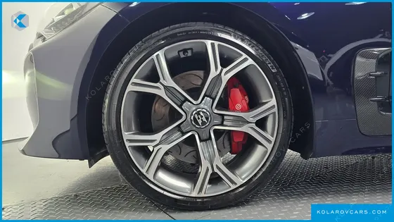 KIA STINGER 3.3 TURBO AWD