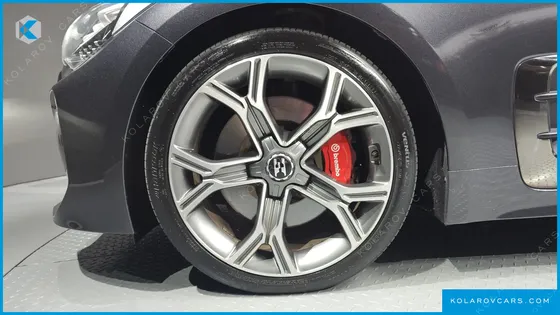 KIA STINGER 3.3 TURBO 2WD
