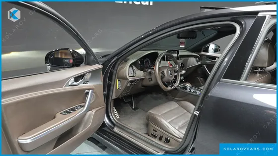 KIA STINGER 3.3 TURBO 2WD
