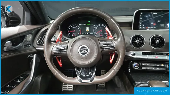 KIA STINGER 3.3 TURBO 2WD