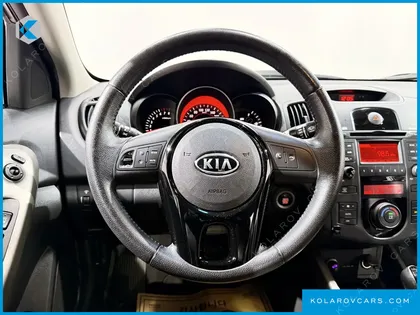 KIA FORTE 1.6 CVVT PREMIUM SI