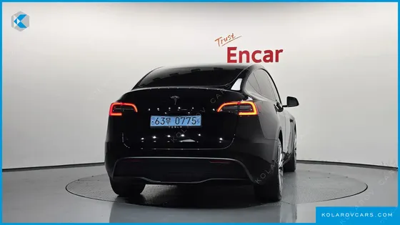 TESLA MODEL Y RWD