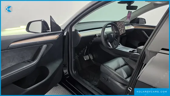 TESLA MODEL Y RWD
