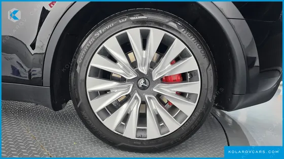 TESLA MODEL Y RWD
