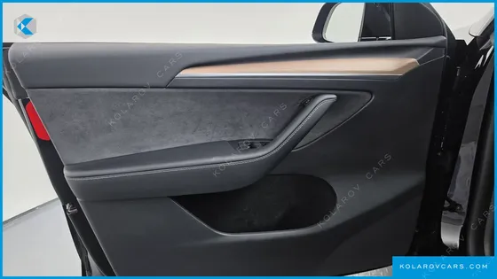 TESLA MODEL Y RWD
