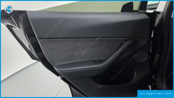 TESLA MODEL Y RWD