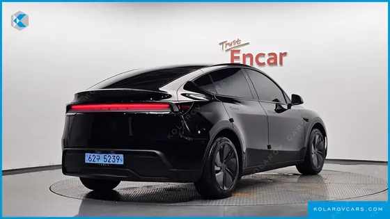 TESLA MODEL Y RWD