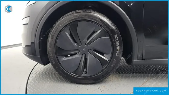 TESLA MODEL Y RWD