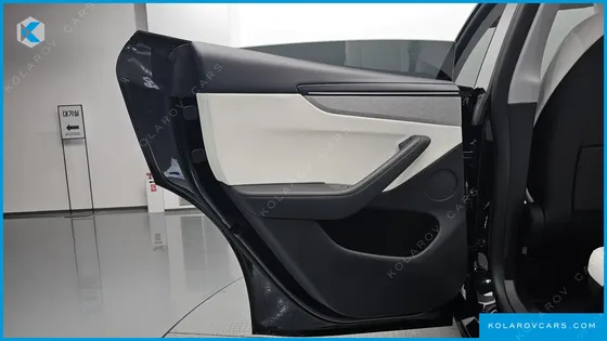 TESLA MODEL Y RWD