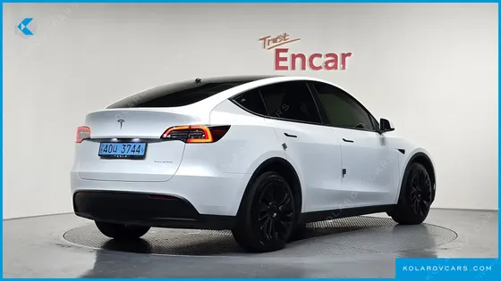 TESLA MODEL Y LONG RANGE AWD
