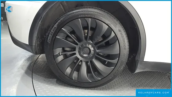 TESLA MODEL Y LONG RANGE AWD