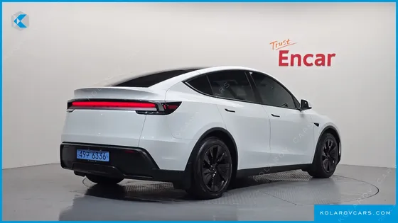 TESLA MODEL Y RWD