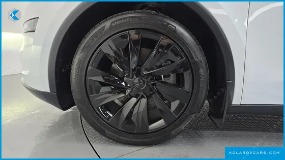 TESLA MODEL Y RWD