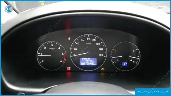 HYUNDAI STAREX 4WD WAGON 11-SEATER
