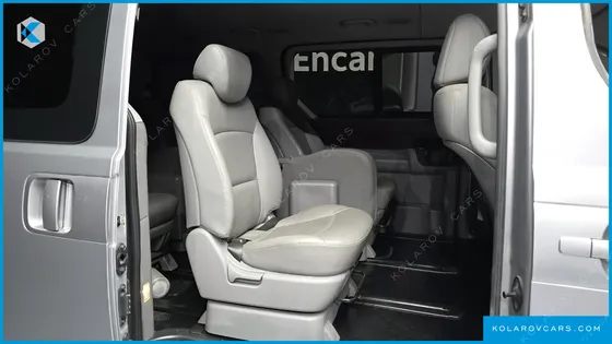 HYUNDAI STAREX 4WD WAGON 11-SEATER